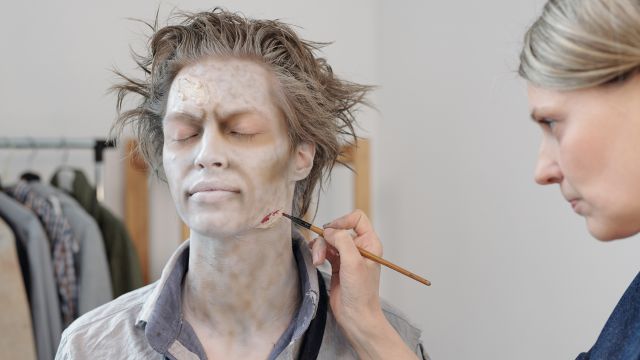 SFX schminke Makeup Artist